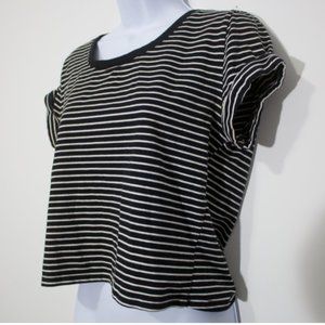 Black & White Stripes Crop-Tee